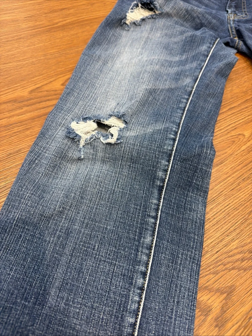 American Eagle Outfitters Men's Distressed Medium Blue Slim Straight Jeans